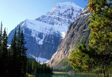 绿营政客操弄小学唱校歌：国台办严正批驳